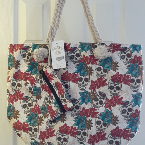 Canvas Beach Tote - Floral Skull Print - Picture 1 of 4